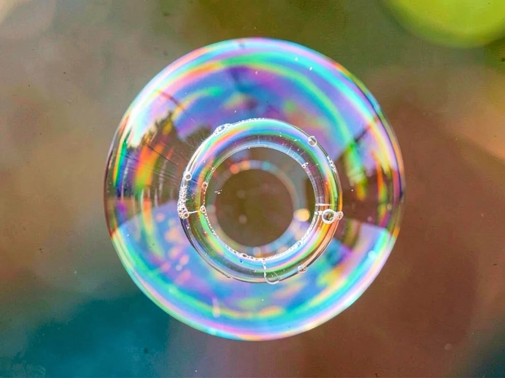 Bubble in bubble nested structure