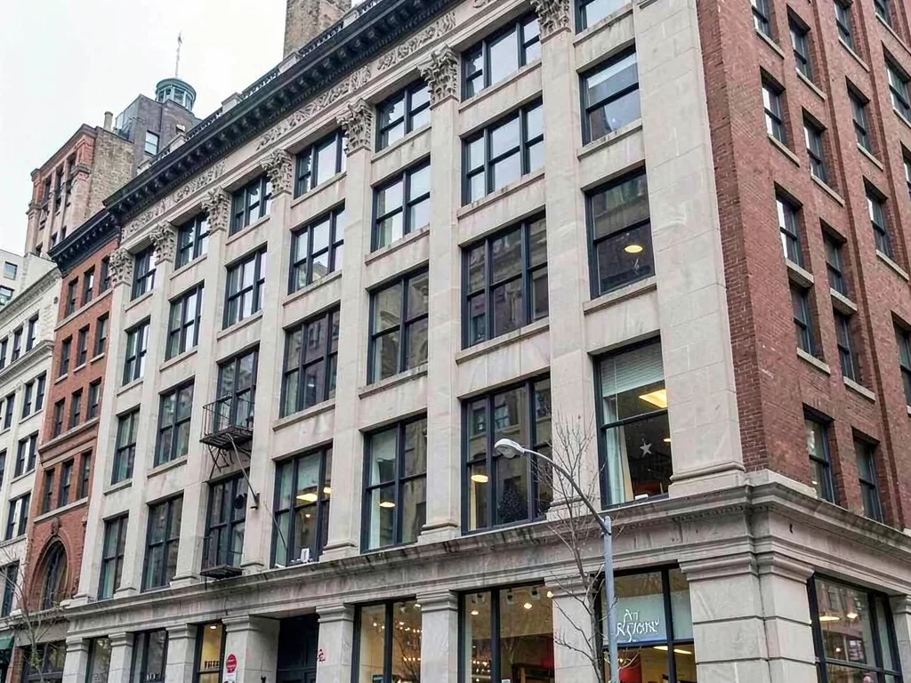 Chicago window commercial rhythm