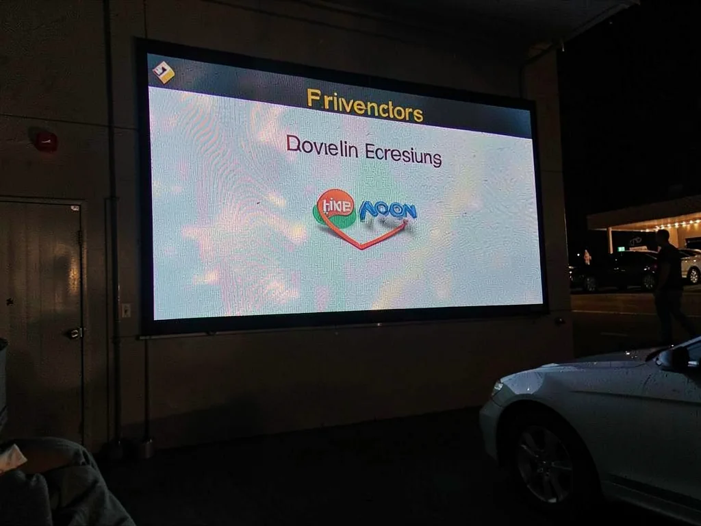 Drive-in screen flicker
