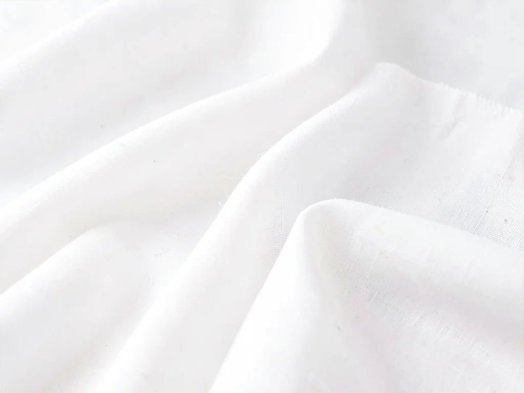 Linen folds in white light
