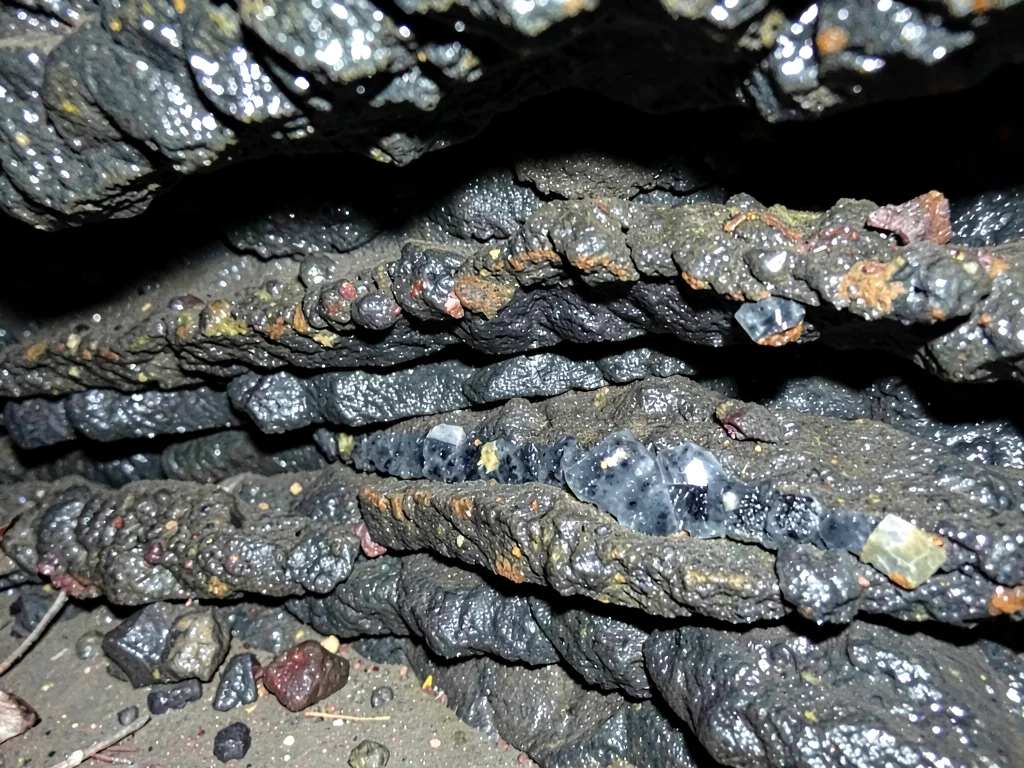 Lava tube wall showing multiple flow layers