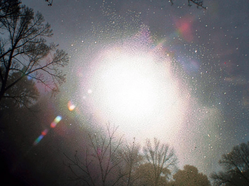Fog backlit showing particle structure