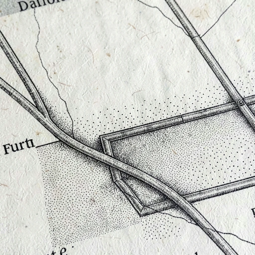 Course-map detail of a final furlong with stippled turf and fine ink rail
