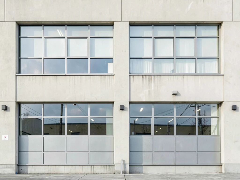 Warehouse windows minimal