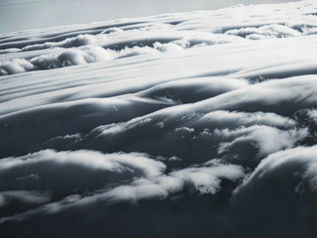 Billows in stratified cloud layer showing wave dynamics