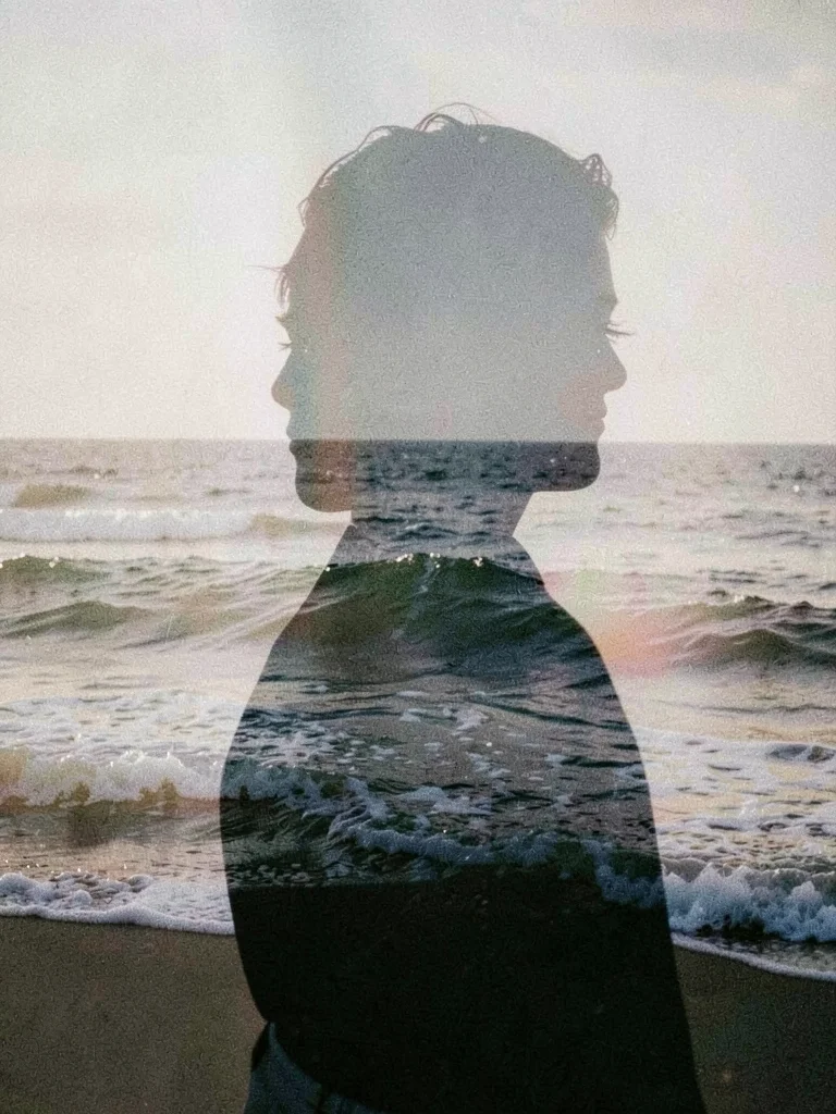 Ocean waves through figure