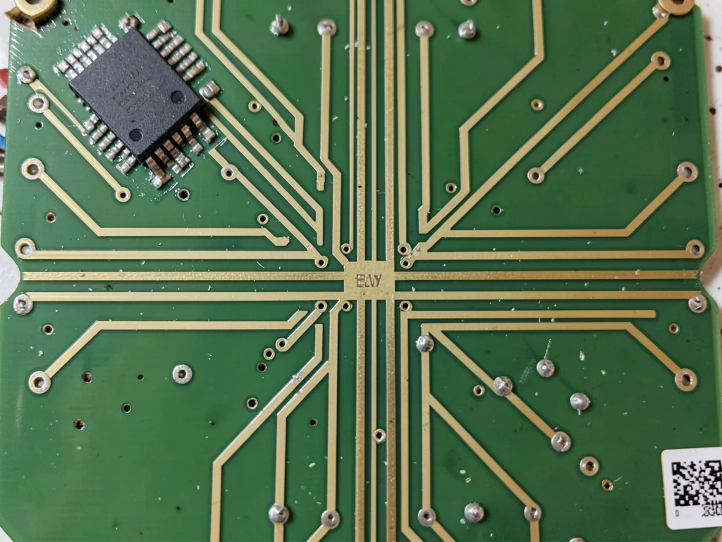 Circuitboard trace