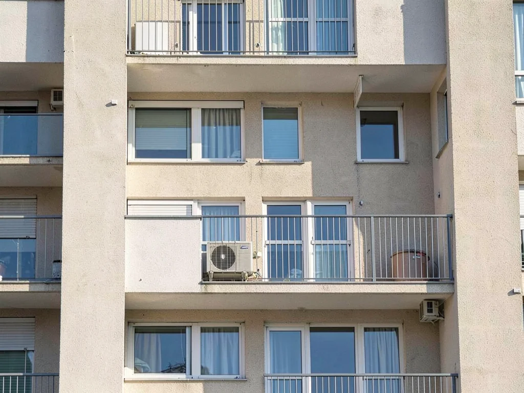Apartment air conditioner pattern