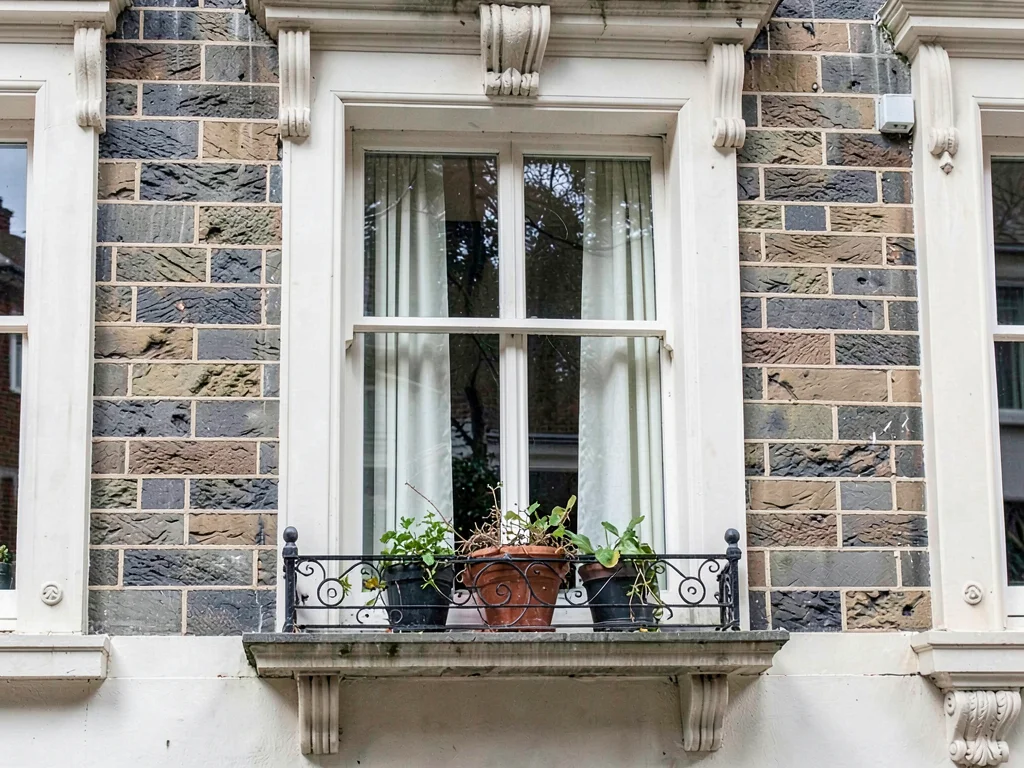 Townhouse window classic