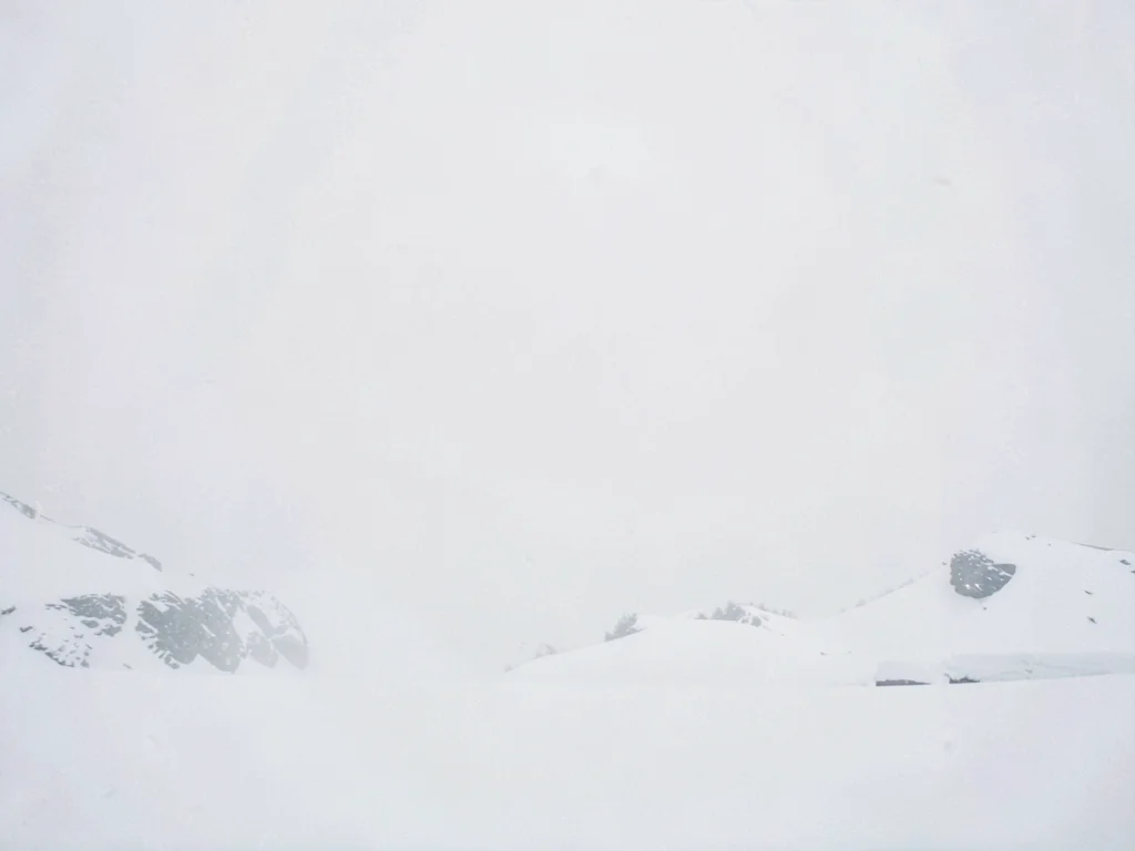 Fog meeting snow creating continuity